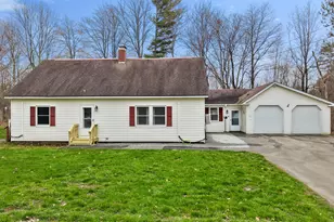 21 Goodwin St, Newport, ME 04953 - Photo 1