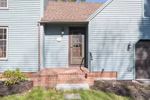 135 Fairwind Ln, Yarmouth, ME 04096 - Photo 4