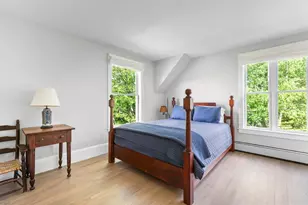 9 Chestnut Hill St, Camden, ME 04843 - Photo 12
