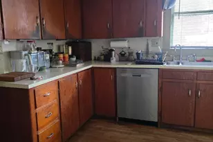61 2nd St, Hallowell, ME 04347 - Photo 2