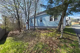 18 Boynton St, Bangor, ME 04401 - Photo 2
