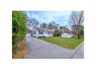 6 Prince St, Cumberland, ME 04021 - Photo 2