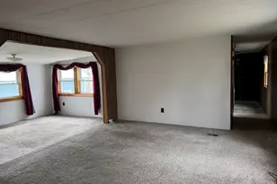 16 Pine St, Dexter, ME 04930 - Photo 8