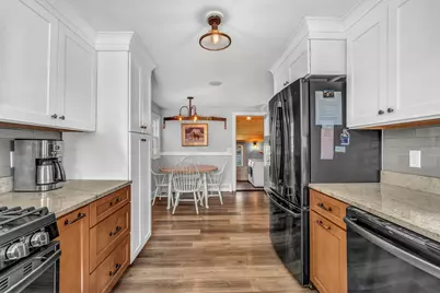 21 Maple Avenue, Scarborough, ME 04074 - Photo 6