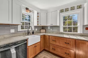 21 Maple Ave, Scarborough, ME 04074 - Photo 2