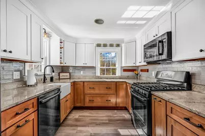 21 Maple Avenue, Scarborough, ME 04074 - Photo 4