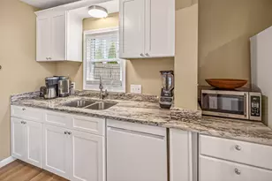 28 Cookman Ave, Old Orchard Beach, ME 04064 - Photo 22