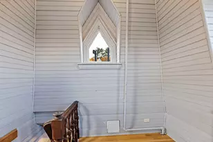 15 Middle St, Hallowell, ME 04347 - Photo 6