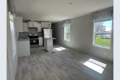 10 Burrill Street, Waterville, ME 04901 - Photo 12