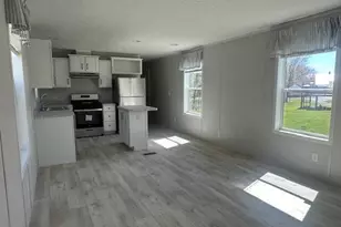 10 Burrill St, Waterville, ME 04901 - Photo 12