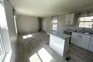 10 Burrill St, Waterville, ME 04901 - Photo 10