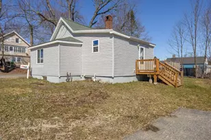 12 Louise St, Auburn, ME 04210 - Photo 2