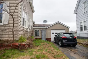 25 Katahdin Ave, Millinocket, ME 04462 - Photo 2