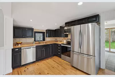 124 Mitchell Road, South Portland, ME 04106 - Photo 10