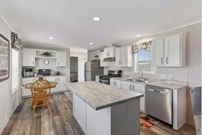 9 Circus Place, Brunswick, ME 04011 - Photo 4