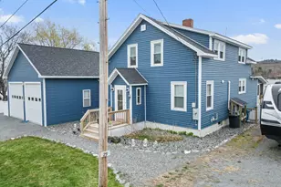 29 Wilson St, Lincoln, ME 04457 - Photo 2