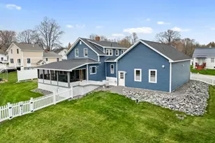 29 Wilson St, Lincoln, ME 04457 - Photo 1