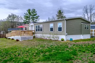 33 Church St, West Paris, ME 04289 - Photo 2