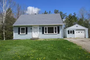 155 Washington St, Baileyville, ME 04694 - Photo 1