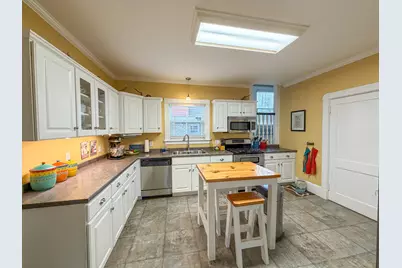 374 Center Street, Bangor, ME 04401 - Photo 10