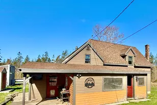 29 Hidden Dr, Vinalhaven, ME 04863 - Photo 2