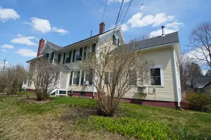 129 Main St, Houlton, ME 04730 - Photo 10