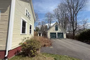 129 Main St, Houlton, ME 04730 - Photo 28