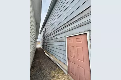 134 W Main Street, Fort Kent, ME 04743 - Photo 10