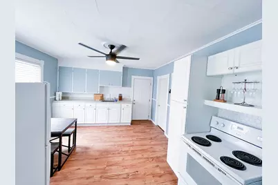 127 Howe Street, Lewiston, ME 04240 - Photo 8