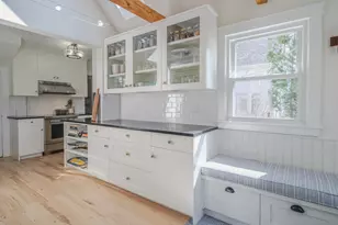 106 Beech St, Rockland, ME 04841 - Photo 4
