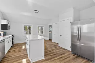 26 Vernon St, Auburn, ME 04210 - Photo 6