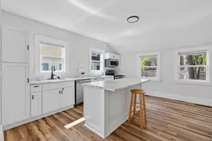 26 Vernon St, Auburn, ME 04210 - Photo 4