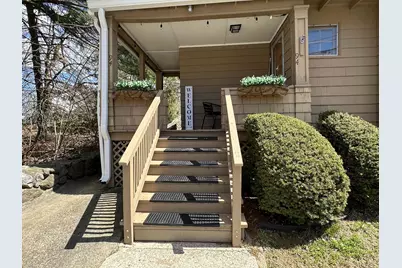 94 Western Promenade, Auburn, ME 04210 - Photo 2