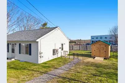 15 W Hill Terrace, Gardiner, ME 04345 - Photo 36
