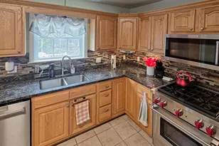 32 Patterson Rd, Hampden, ME 04444 - Photo 18