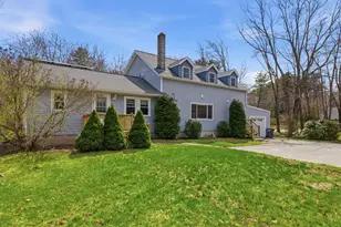 378 Sanford Rd, Wells, ME 04090 - Photo 2