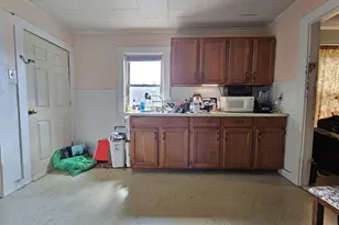 22 Thompson St, Sanford, ME 04073 - Photo 10