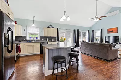 19 Fieldstone Drive, Augusta, ME 04330 - Photo 2