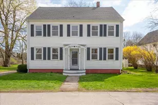 21 Georges St, Thomaston, ME 04861 - Photo 1