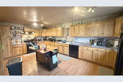 32 High Street, Milo, ME 04463 - Photo 2