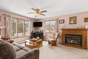 72 Louise St, Auburn, ME 04210 - Photo 2