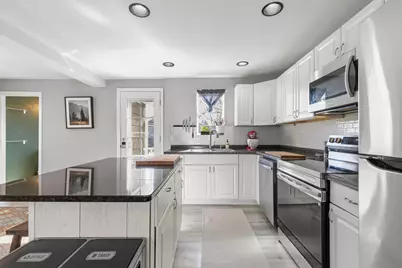 313R Warren Avenue, Portland, ME 04103 - Photo 6