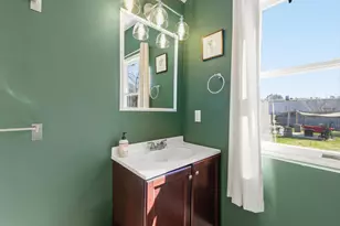 313R Warren Ave, Portland, ME 04103 - Photo 14