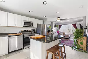 313R Warren Ave, Portland, ME 04103 - Photo 8