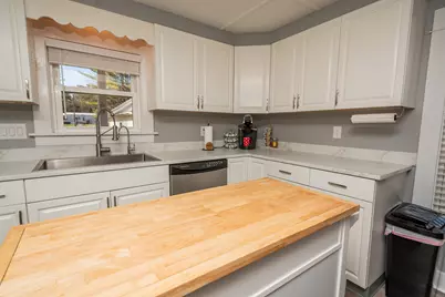 947 W Main Street, Dover Foxcroft, ME 04426 - Photo 24