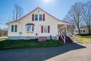947 W Main St, Dover Foxcroft, ME 04426 - Photo 10