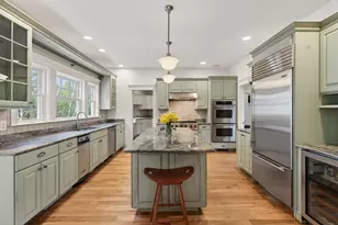37 Mary Ln, Cumberland, ME 04110 - Photo 10