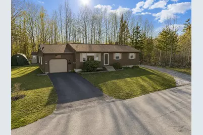 32 Lawn Avenue, Gorham, ME 04038 - Photo 2