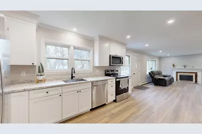 10 Riley Street, Lewiston, ME 04240 - Photo 4