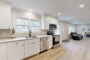 10 Riley St, Lewiston, ME 04240 - Photo 4